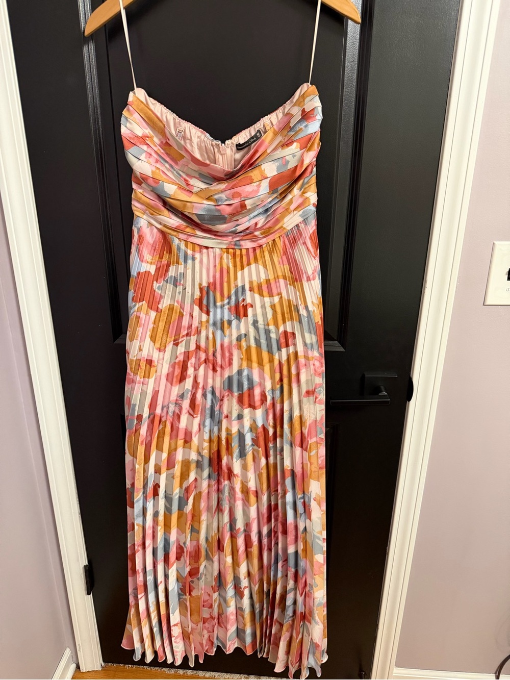 Abercrombie & Fitch Giselle Strapless Drama Pleated Maxi Dress - Picture 2 of 5